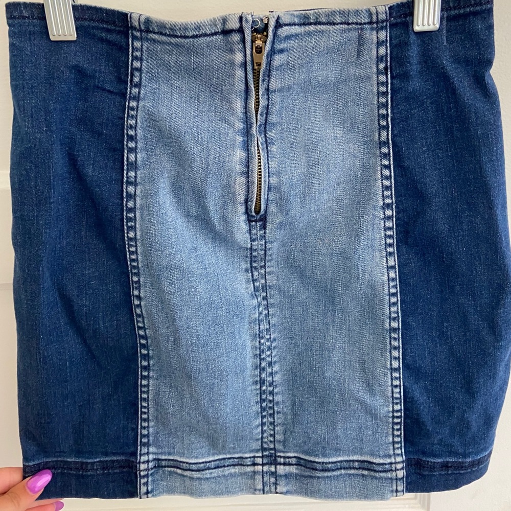 PacSun Denim Mini Skirt - Picture 2 of 6